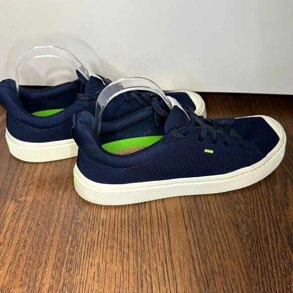 Cariuma Navy Blue Canvas Low Top Casual Sneakers Men's 9.5 Women's 11 Unisex - Picture 5 of 8